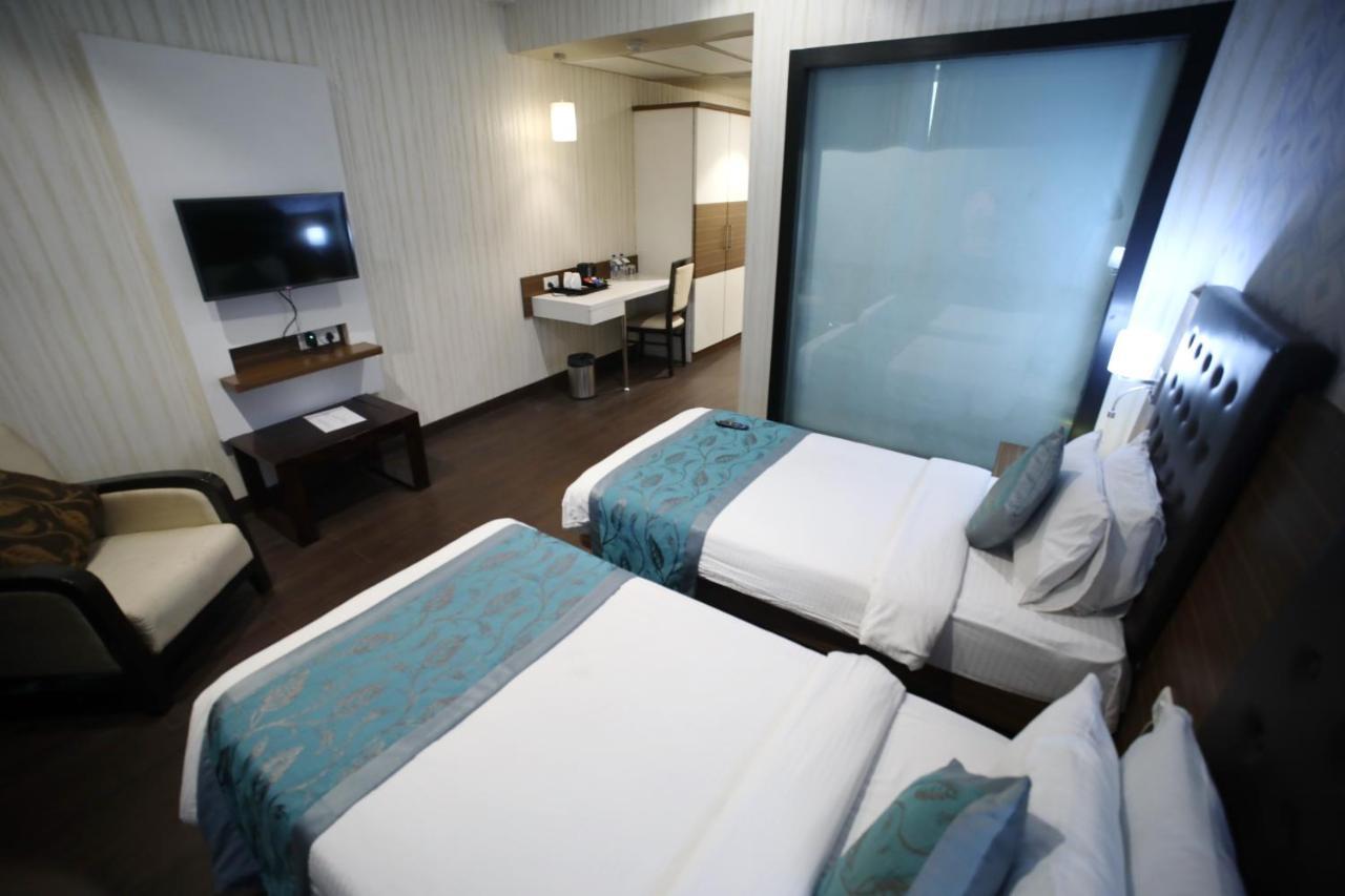 Hotel The Byke Suraj Plaza Thane Zewnętrze zdjęcie
