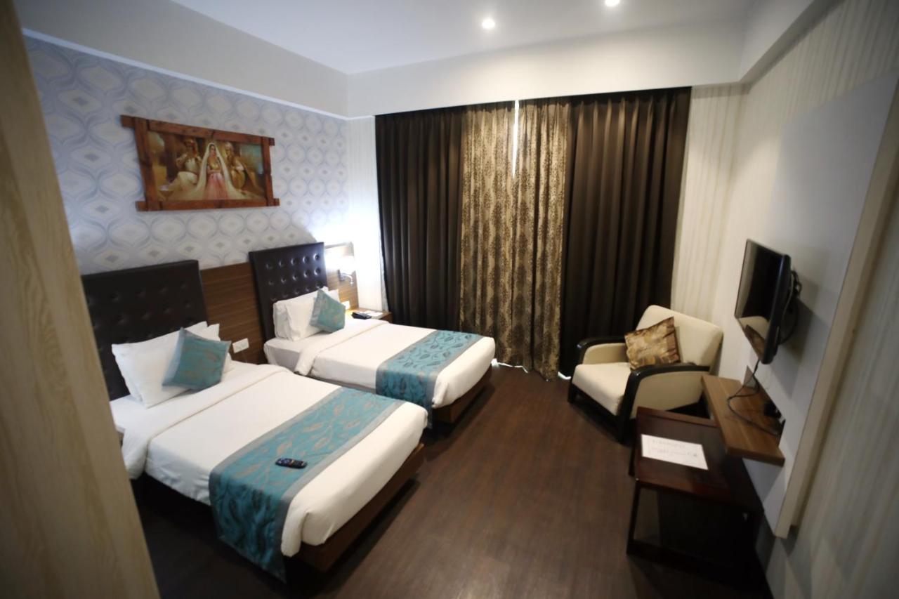 Hotel The Byke Suraj Plaza Thane Zewnętrze zdjęcie