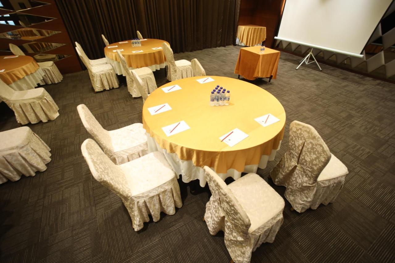 Hotel The Byke Suraj Plaza Thane Zewnętrze zdjęcie