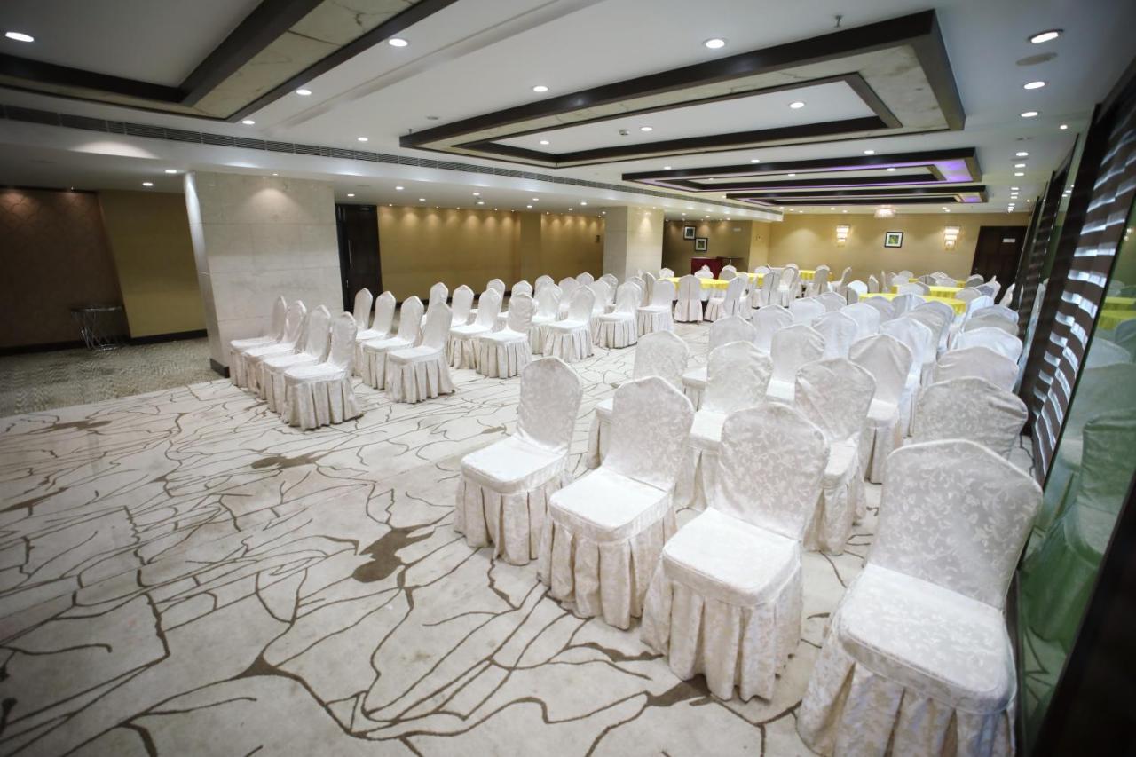 Hotel The Byke Suraj Plaza Thane Zewnętrze zdjęcie
