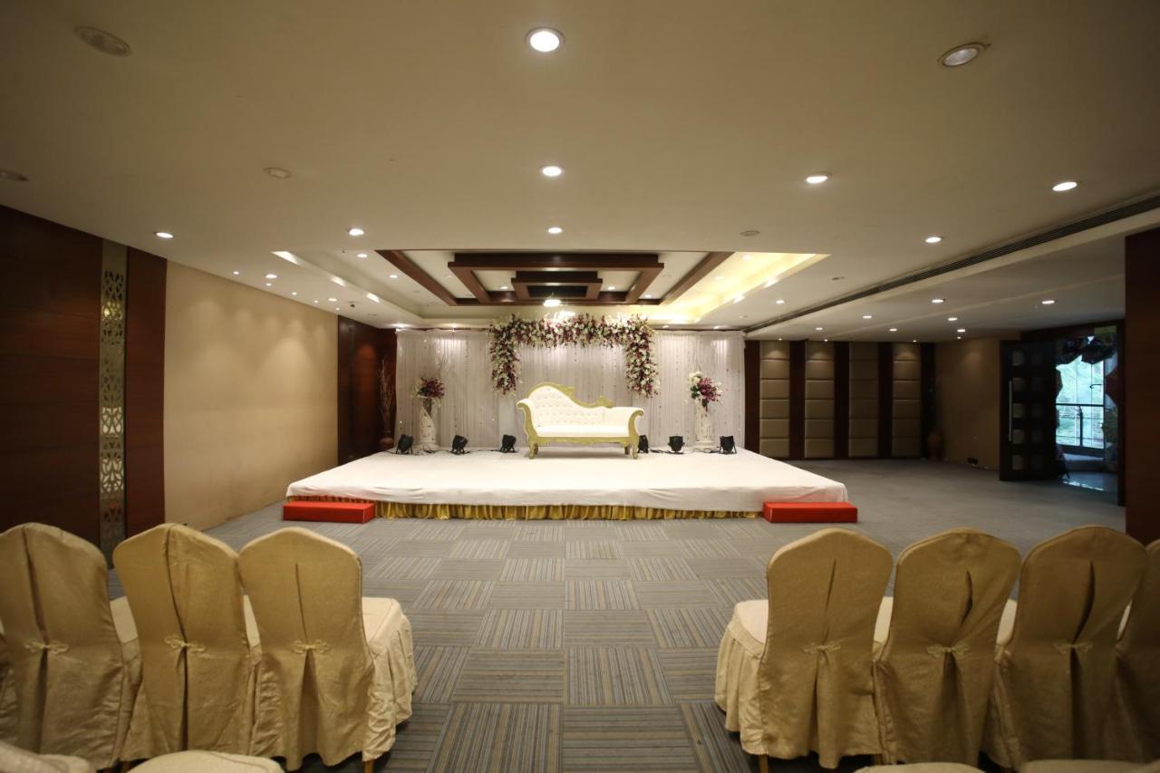 Hotel The Byke Suraj Plaza Thane Zewnętrze zdjęcie