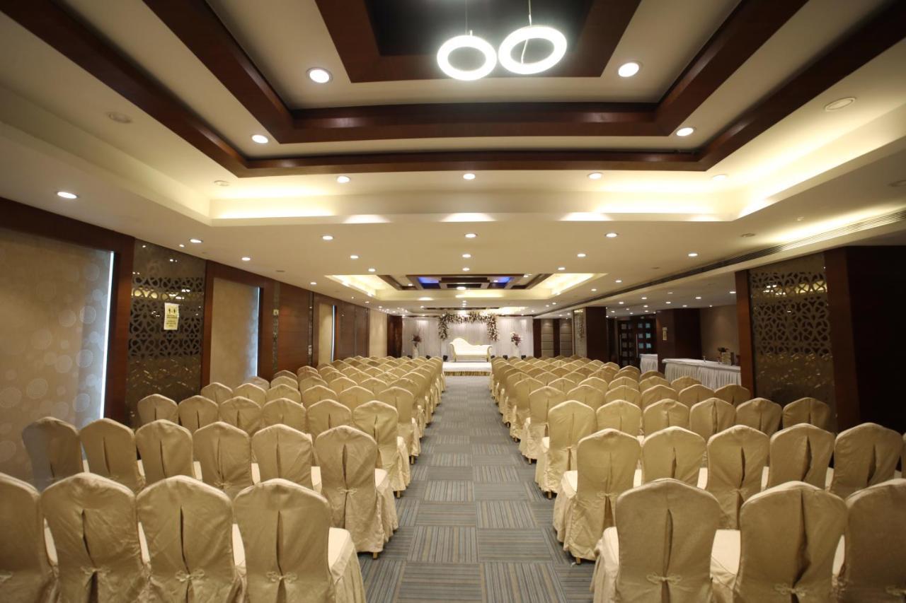 Hotel The Byke Suraj Plaza Thane Zewnętrze zdjęcie
