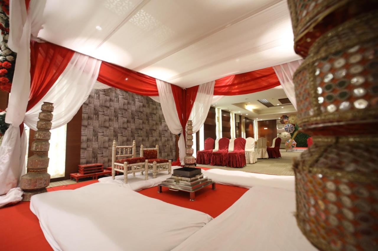 Hotel The Byke Suraj Plaza Thane Zewnętrze zdjęcie