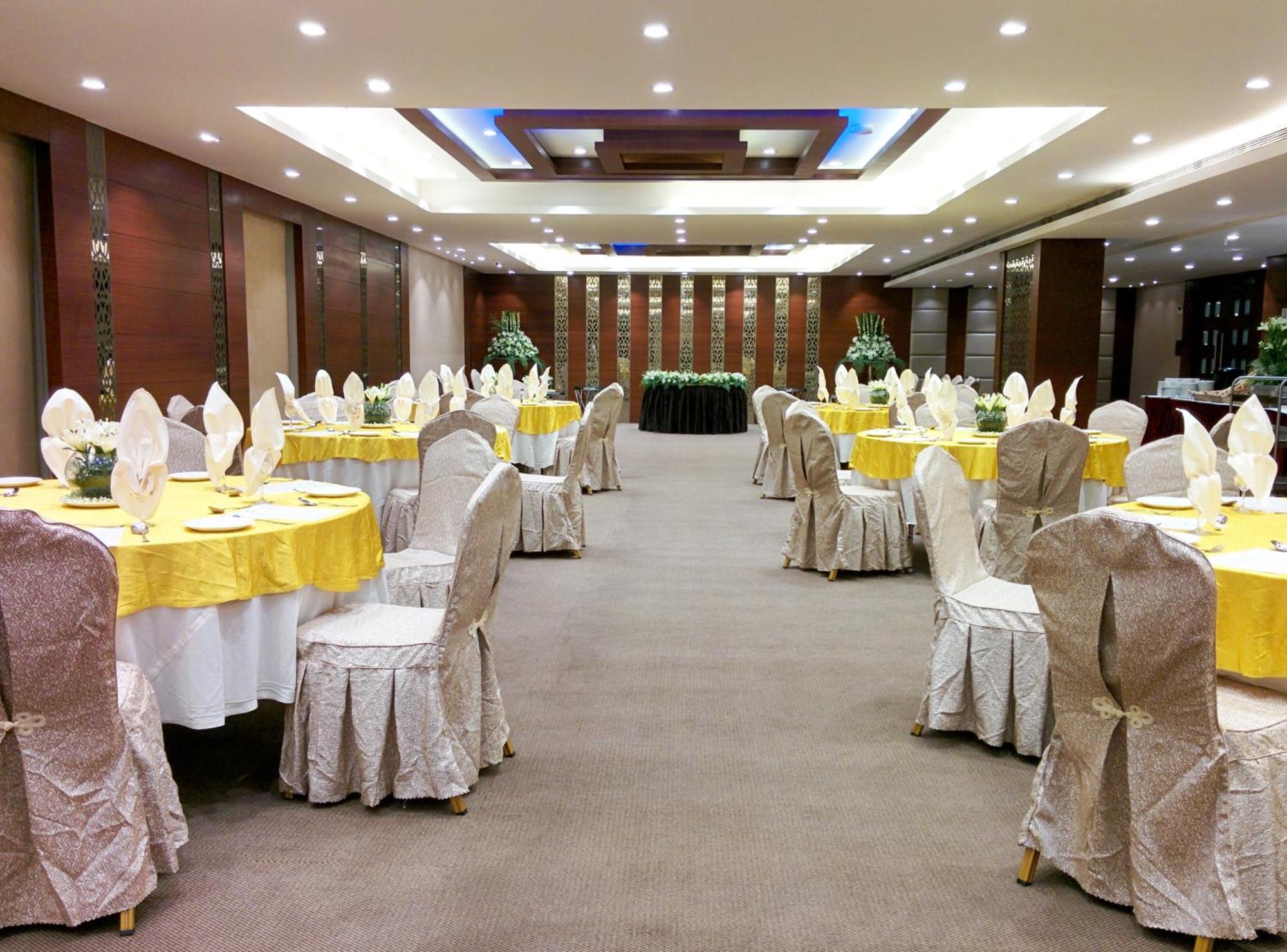 Hotel The Byke Suraj Plaza Thane Zewnętrze zdjęcie