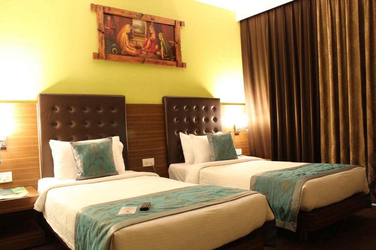Hotel The Byke Suraj Plaza Thane Zewnętrze zdjęcie